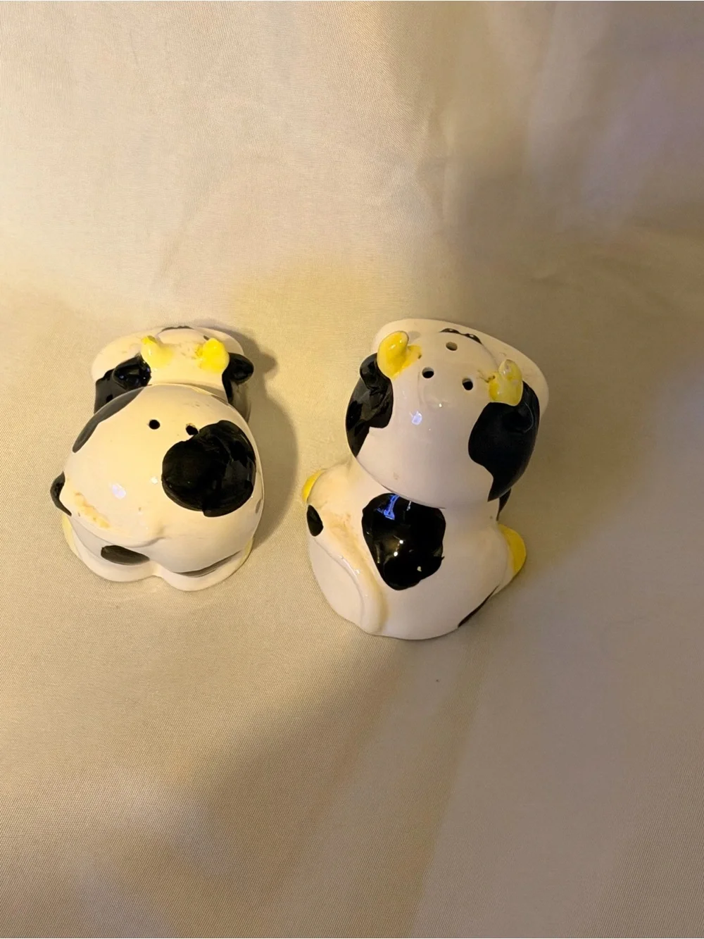 Cow Salt & Pepper Shakers Set Farmhouse Kitchen Decor Black White Yellow